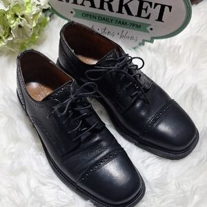 Bostonian Black Leather Oxfords Size 10